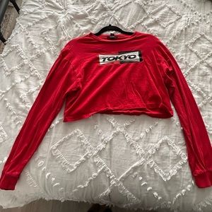 Cropped long sleeve shirt